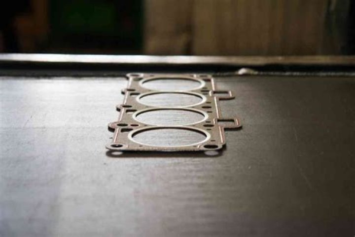 Can you fix a head gasket without replacing it?