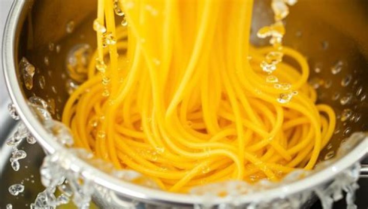 Should you rinse spaghetti?