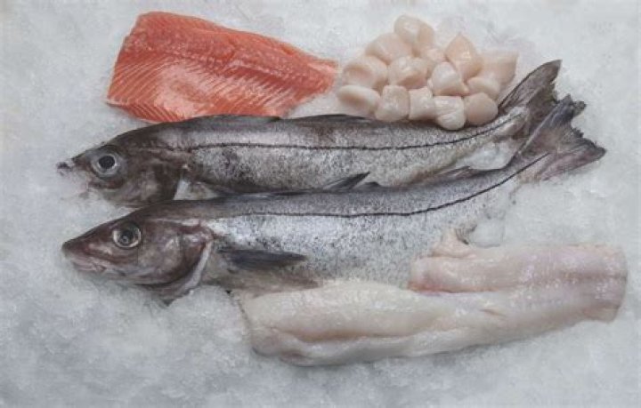 What does soaking fish in vinegar do?