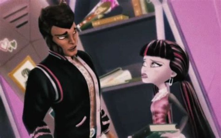 Who is Draculaura boyfriend?
