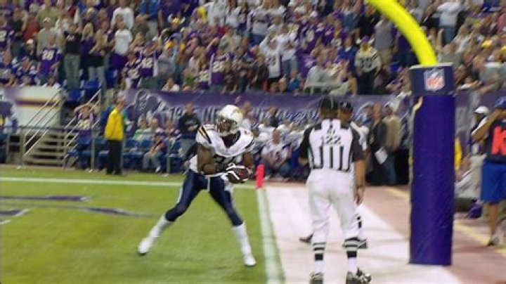 Who ran 109 yard touchdown?